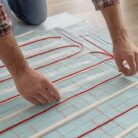Тёплый пол под ламинат: какой выбрать и как не ошибиться