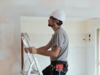 Всё про подготовку стен к поклейке обоев: опыт специалистов «Бригады Ремонта»