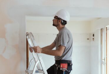 Всё про подготовку стен к поклейке обоев: опыт специалистов «Бригады Ремонта»